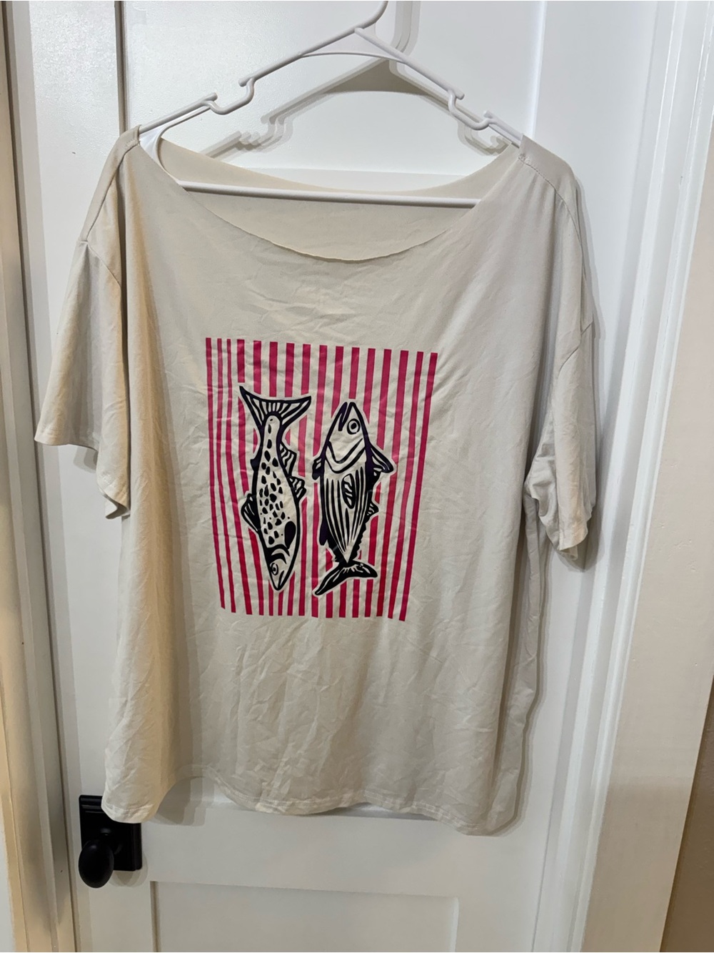 Oversized fish tee